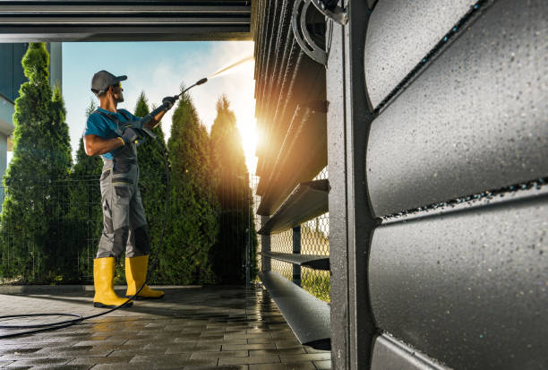 Professional Pressure Washing Services in Lakewood, IL